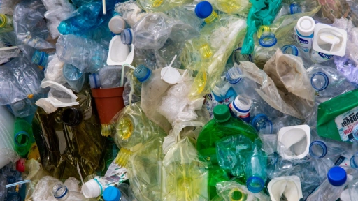 Consumo de plásticos se ha cuadruplicado en los últimos 30 años y sólo el 9% se recicla