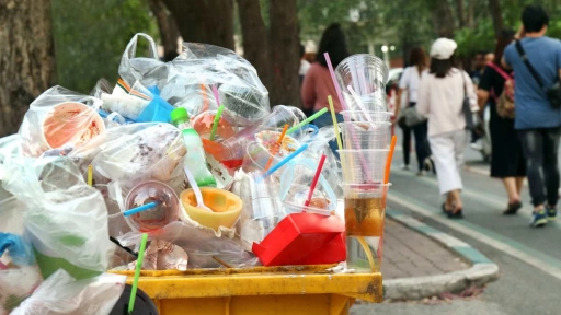 Generación de basura se multiplica hasta 6 veces por persona durante Fiestas Patrias