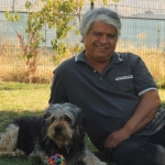 Chofer que fue despedido por viajar con su perro recibió ofertas laborales y Coky será acreditado