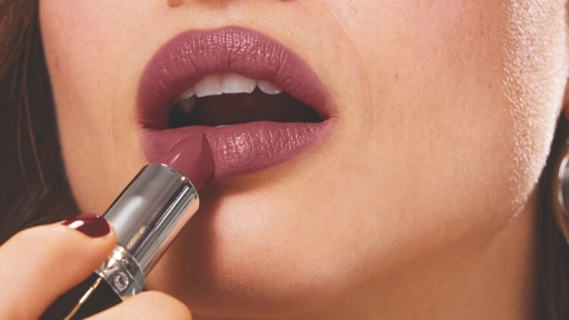 Ser protagonista está a un labial de distancia
