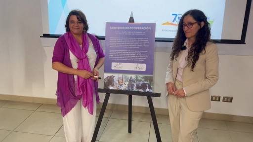 Firman convenio para proteger a los consumidores de bienes y servicios de animales de compañía